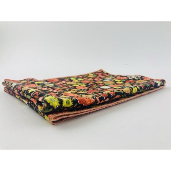 Vintage Napkins Hankies Set of 2 Printed Flower Power Orange Black Yellow 1960s - Picture 8 of 8